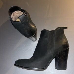 Black suede silver plate back Leather MICHAEL KORS Boots/Booties Sz 5.5US